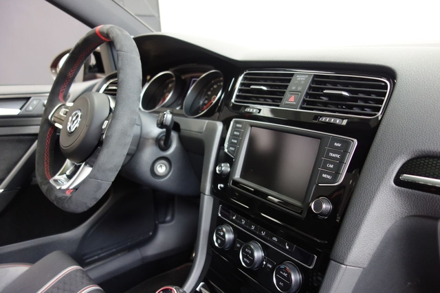 Golf Interior 21